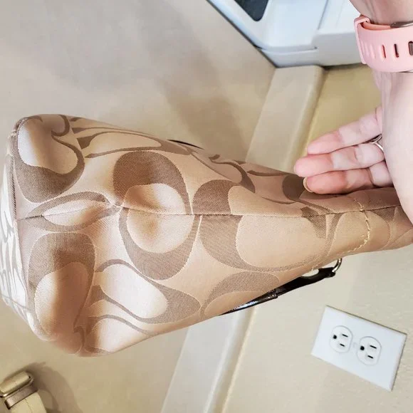 Coach Carly Khaki Signture C's Handbag Tote Bag Purse Lg - Picture 6 of 11